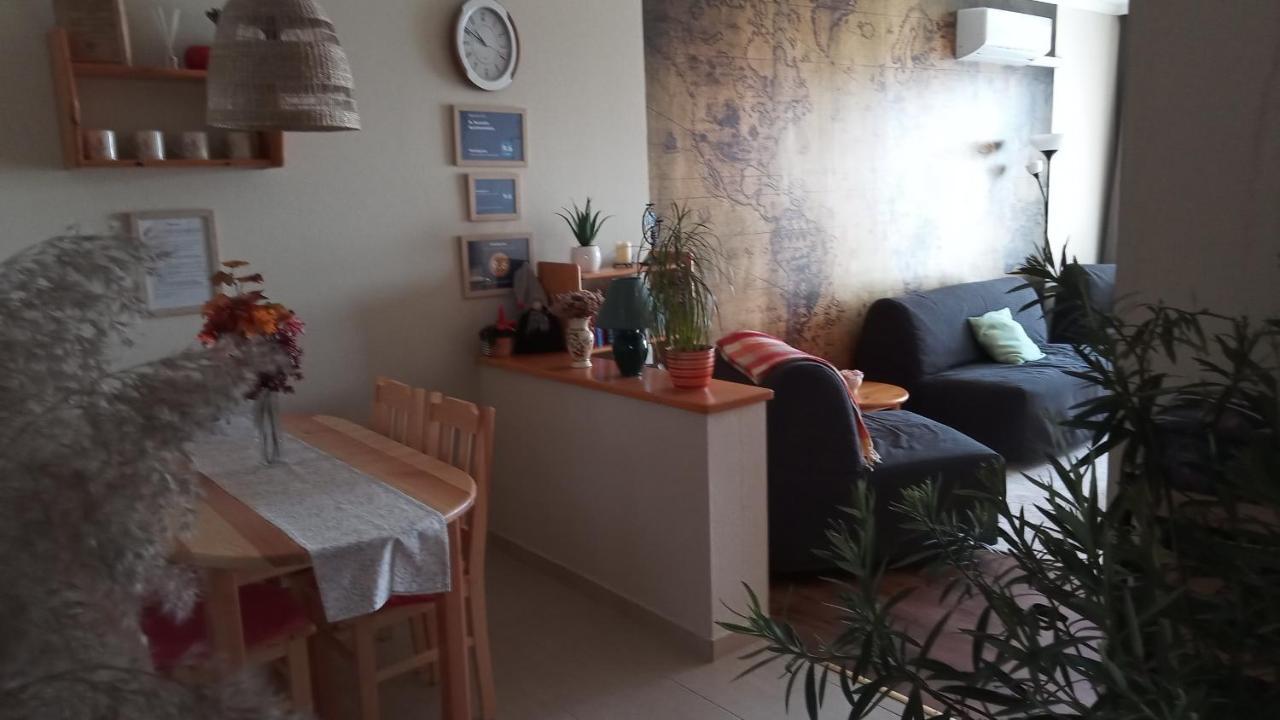Апартаменты St. Benedek Apartmanlakas Мезёкёвешд Экстерьер фото