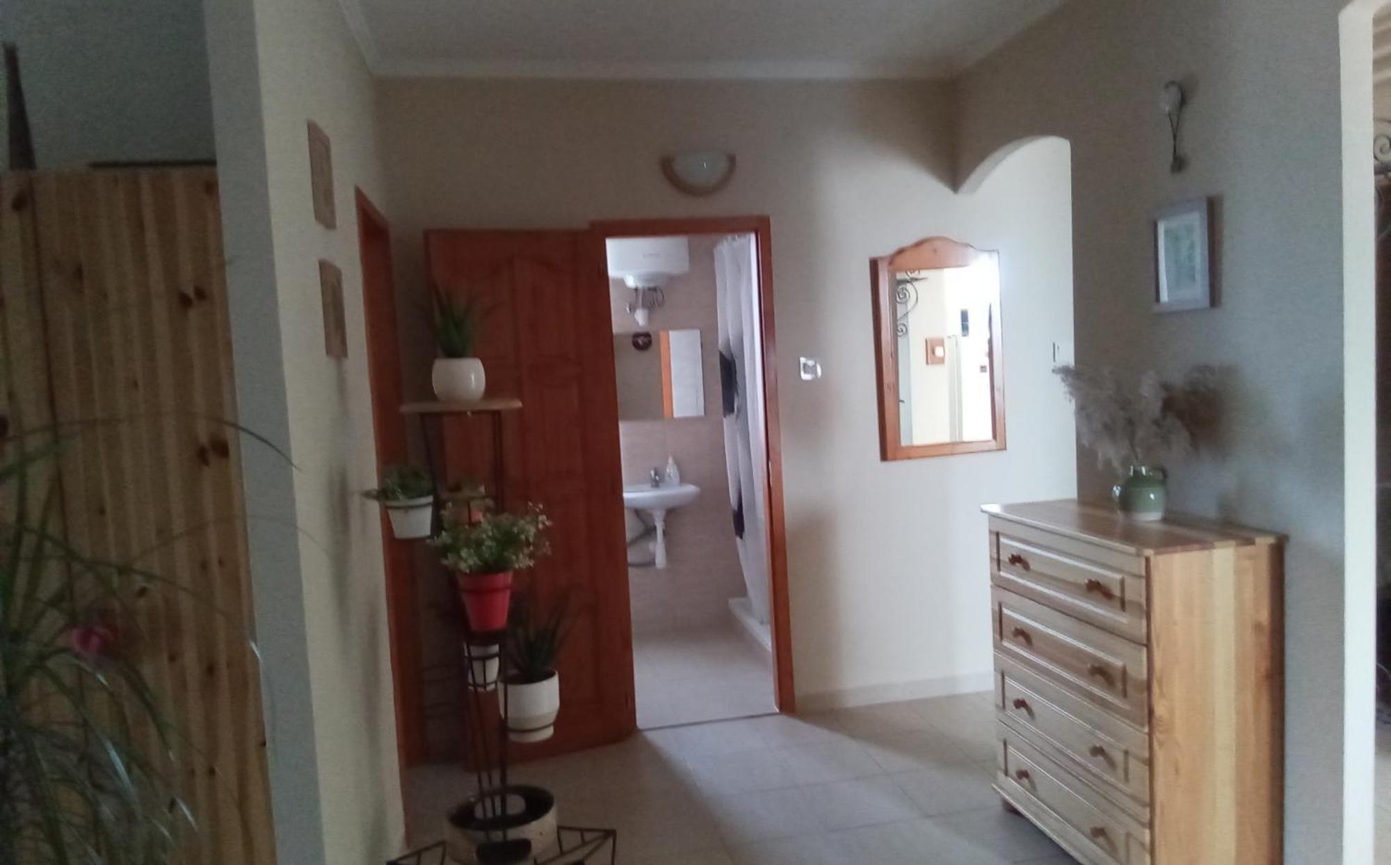 Апартаменты St. Benedek Apartmanlakas Мезёкёвешд Экстерьер фото