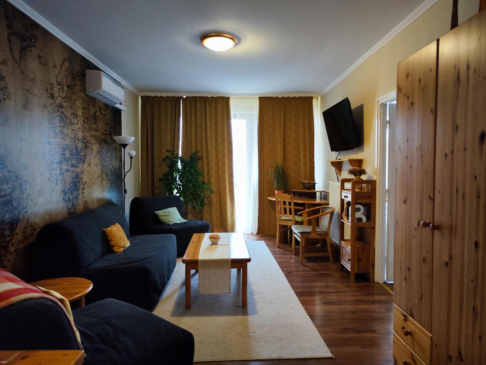 Апартаменты St. Benedek Apartmanlakas Мезёкёвешд Экстерьер фото